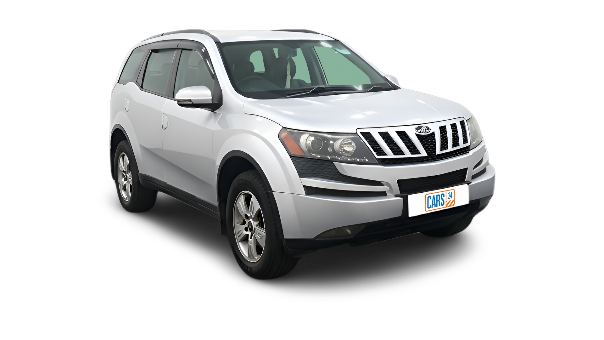Mahindra XUV500-img